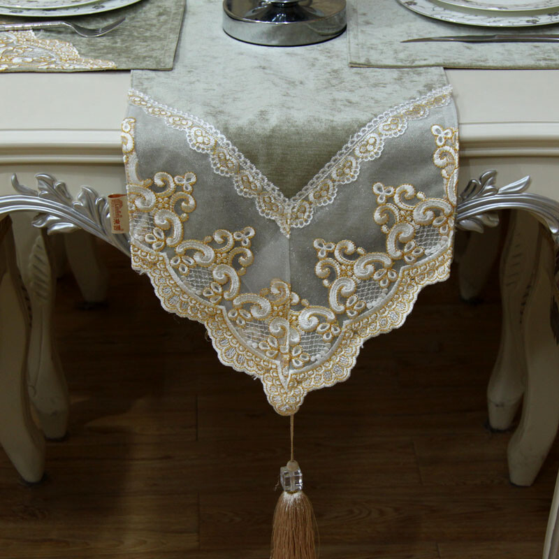 來(lái)茵歐式現(xiàn)代雪尼爾蕾絲花邊多色桌旗桌布椅墊椅背家居布藝 豆綠色 30*240